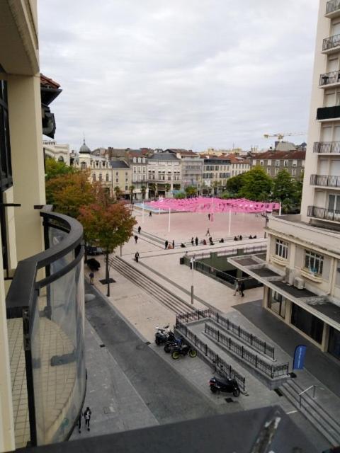 Appartements Clemenceau Pau Kültér fotó